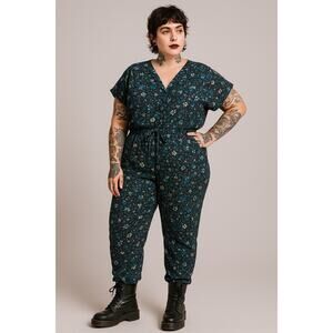 Anthropologie RAGA Dark Blue Floral Whimsigoth Straight Leg Jumpsuit Size 1X